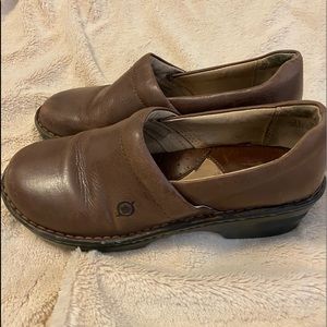 Born clogs